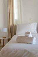 The Corfos Hills House