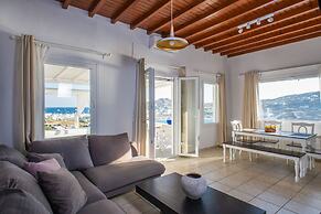 The Corfos Hills House