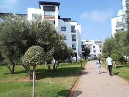 Luxurious Apartment in Marina Ref T23501