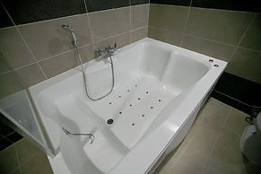 Cheonan K Hotel
