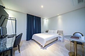 Cheonan K Hotel