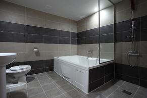 Cheonan K Hotel