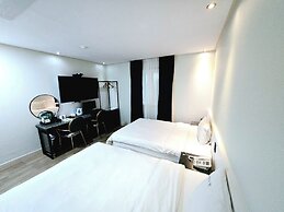 Cheonan K Hotel