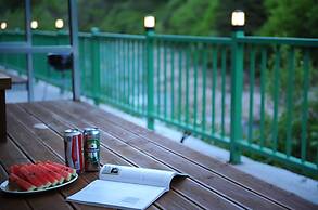 Jirisan Valley Pension