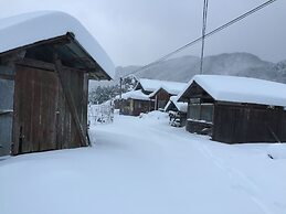 Satoyama Guest house COUTURE - Hostel