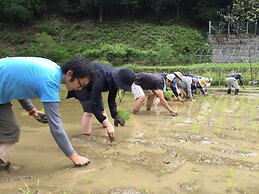 Satoyama Guest house COUTURE - Hostel