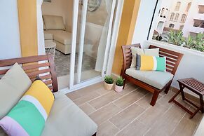 New Skandinavian penthouse-5min to beach