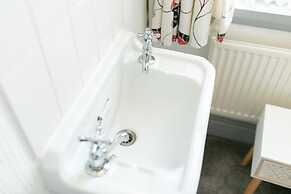 KVM - Sugar Way House