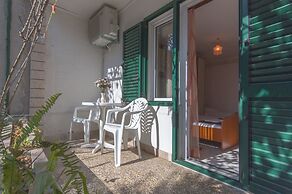 Apartment and Rooms Ivan