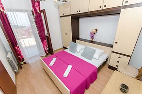 Apartment and Rooms Ivan