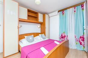 Apartment and Rooms Ivan