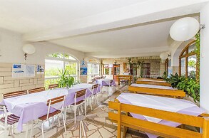 Apartment and Rooms Ivan