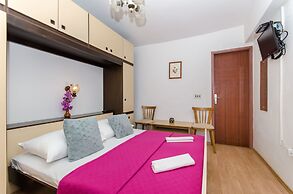 Apartment and Rooms Ivan