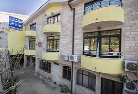 Apartment and Rooms Ivan