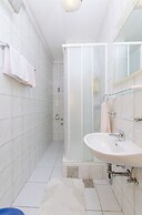 Apartments and Rooms Iva