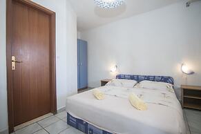Apartments and Rooms Nikol