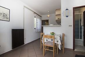 Apartments and Rooms Nikol