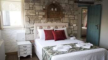 Alacati Sardunya Hotel