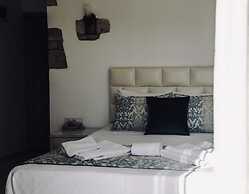 Alacati Sardunya Hotel