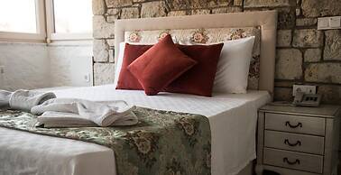 Alacati Sardunya Hotel