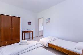 Frida Apartments by Checkin