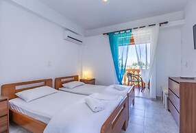 Frida Apartments by Checkin