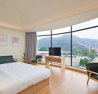 Floral Hotel Xiangfengling Hostel