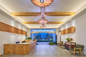 Floral Hotel Xiangfengling Hostel