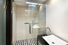 Quentin Prague Hotel