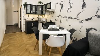 Black & White Apartment by Wenceslas Sq.