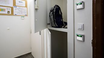 Black & White Apartment by Wenceslas Sq.