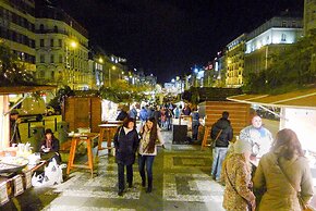 Black & White Apartment by Wenceslas Sq.