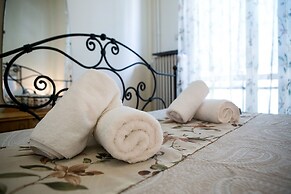 Best House Larisis Metro Athens