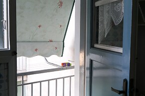 Best House Larisis Metro Athens