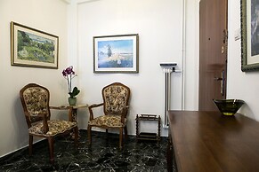 Best House Larisis Metro Athens