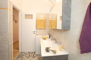 Your address in Koukaki