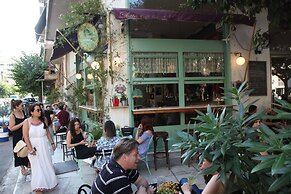 Your address in Koukaki