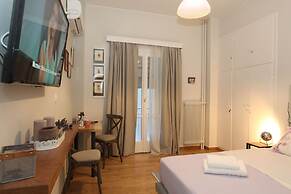 Your address in Koukaki