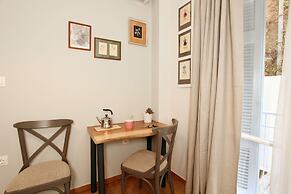 Your address in Koukaki