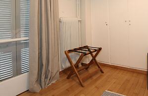 Your address in Koukaki