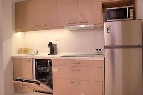 L' apartment blanc dans le centre de Glyfada