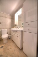 L' apartment blanc dans le centre de Glyfada