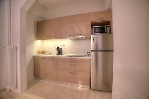 L' apartment blanc dans le centre de Glyfada