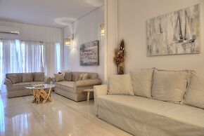 L' apartment blanc dans le centre de Glyfada