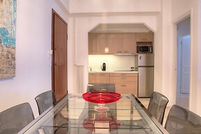 L' apartment blanc dans le centre de Glyfada