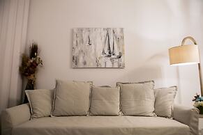 L' apartment blanc dans le centre de Glyfada