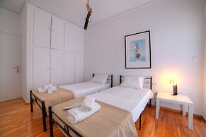 L' apartment blanc dans le centre de Glyfada