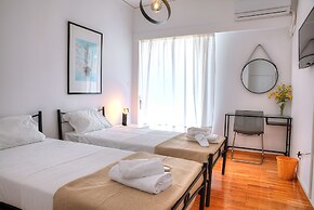 L' apartment blanc dans le centre de Glyfada