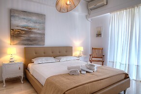 L' apartment blanc dans le centre de Glyfada