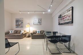 L' apartment blanc dans le centre de Glyfada
